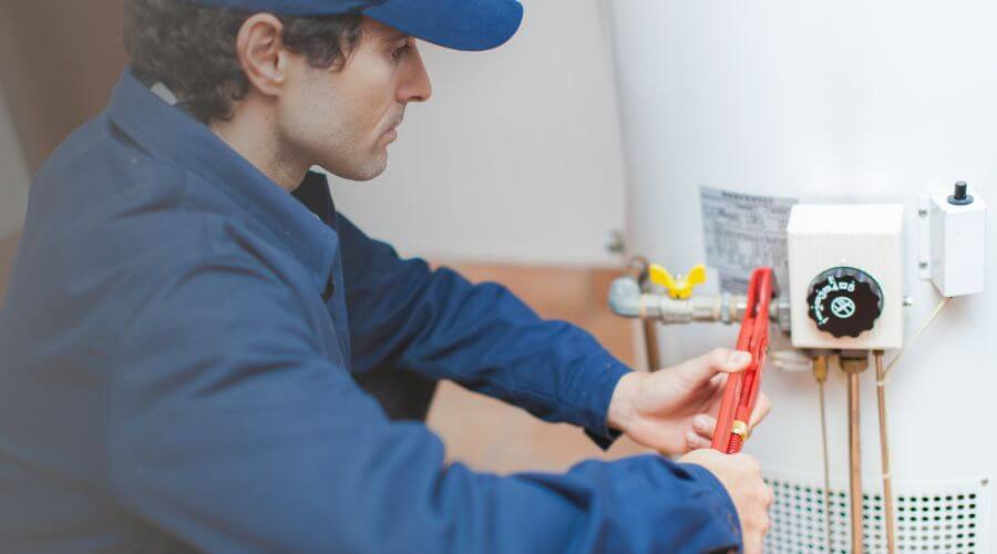 Professional water heater repair in Oakville, IA